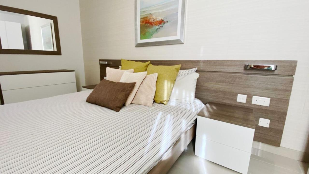 شقة Point Sliema Sea Front المظهر الخارجي الصورة